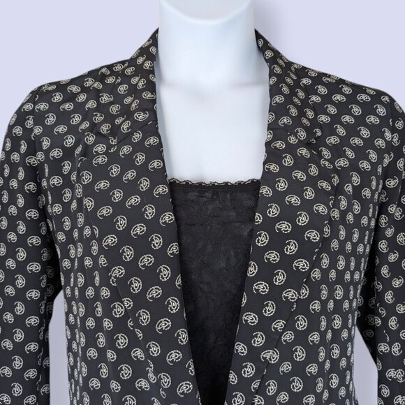 V. Liz Claiborne Long Pattern Top - Picture 3 of 7